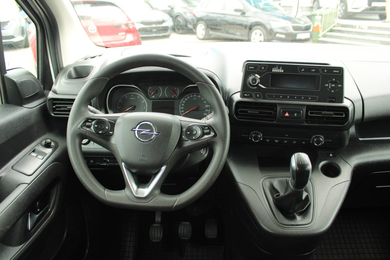 2020 Opel Combo — fotografija 12