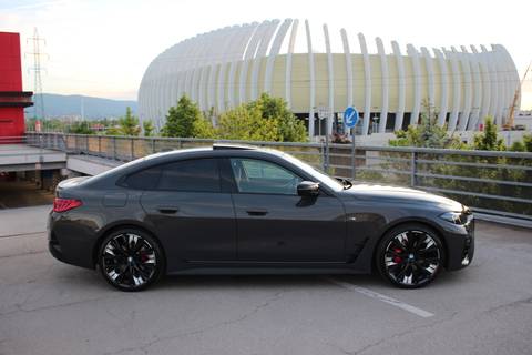 2025 BMW Serija 4 — sličica 9