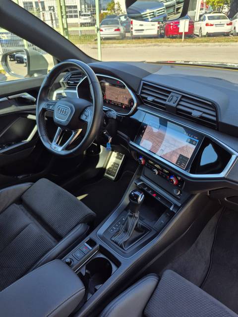 2022 Audi Q3 S line — sličica 22