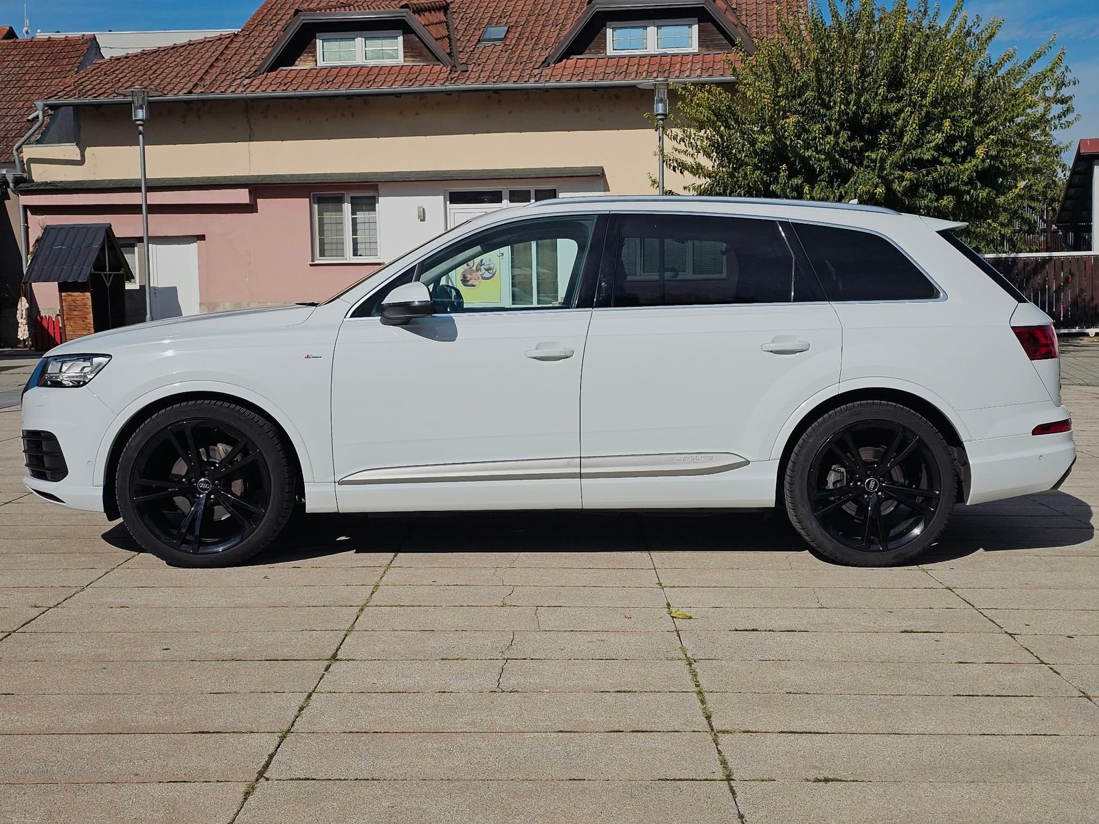 2017 Audi Q7 — fotografija 4