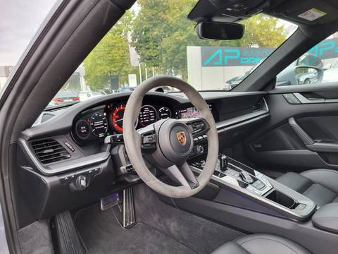 2023 Porsche 911 — sličica 15