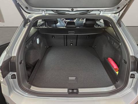 2026 Volkswagen Passat R-Line — sličica 21