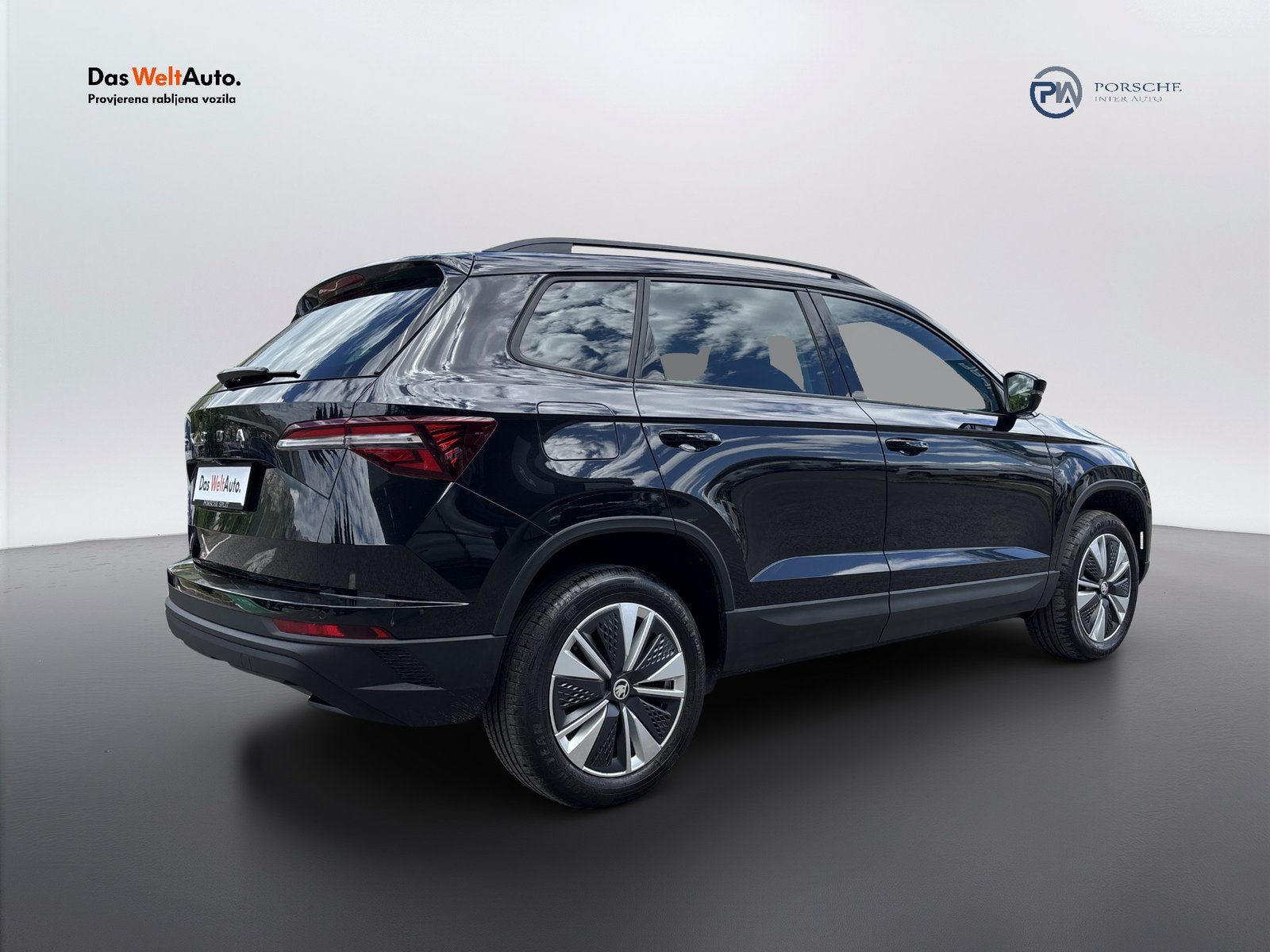 2022 Škoda Karoq — fotografija 8
