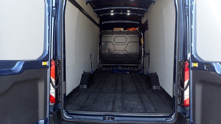 2022 Ford E-transit — fotografija 21