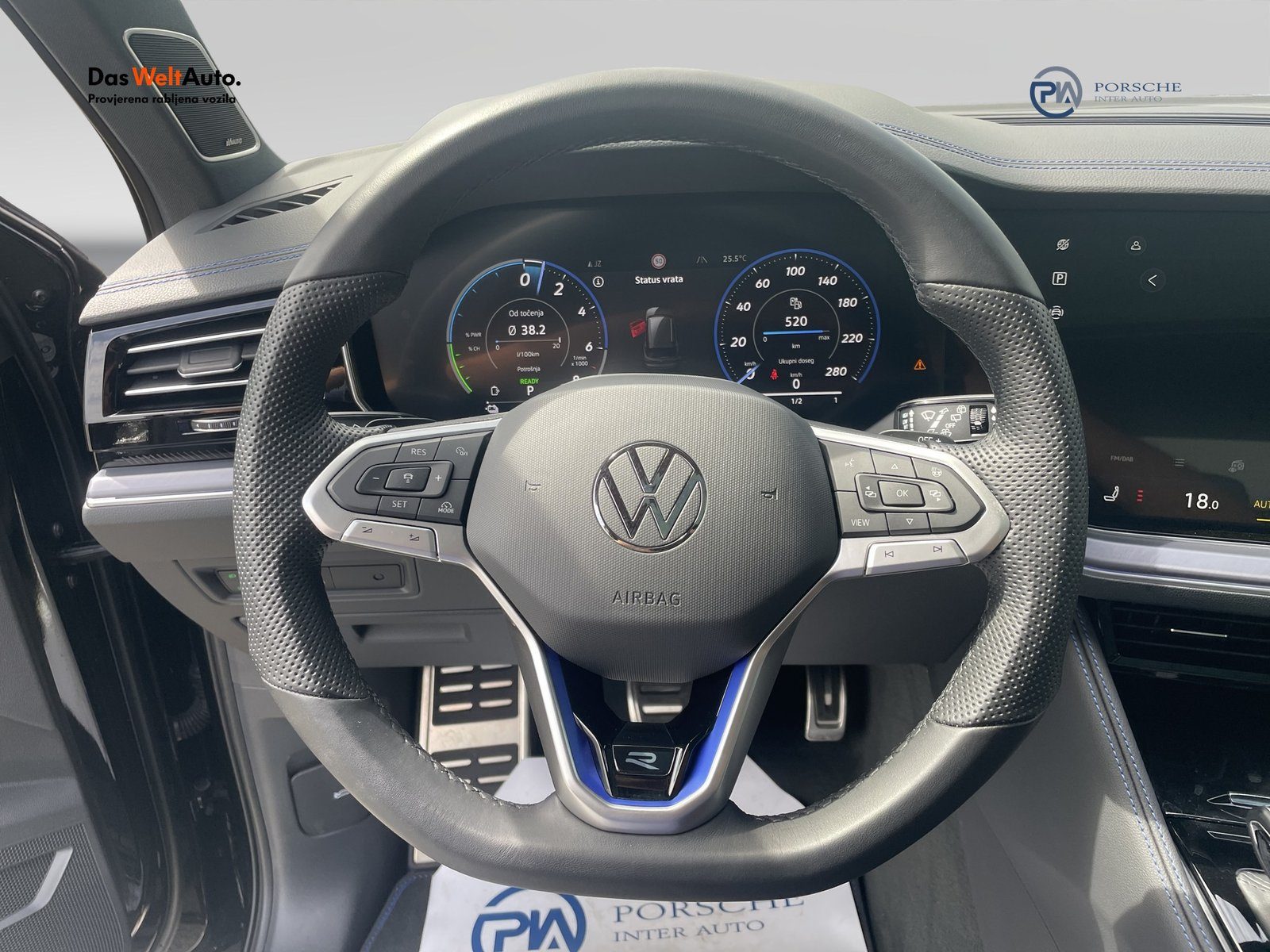2026 Volkswagen Touareg — fotografija 14