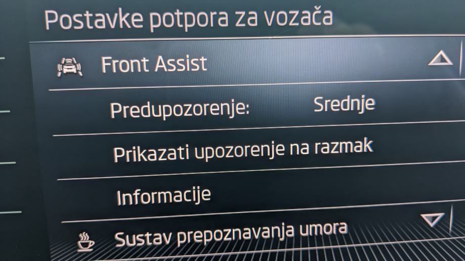 2022 Škoda Karoq — fotografija 18