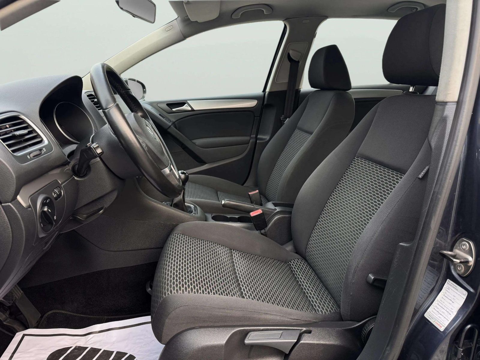 2010 Volkswagen Golf — fotografija 9