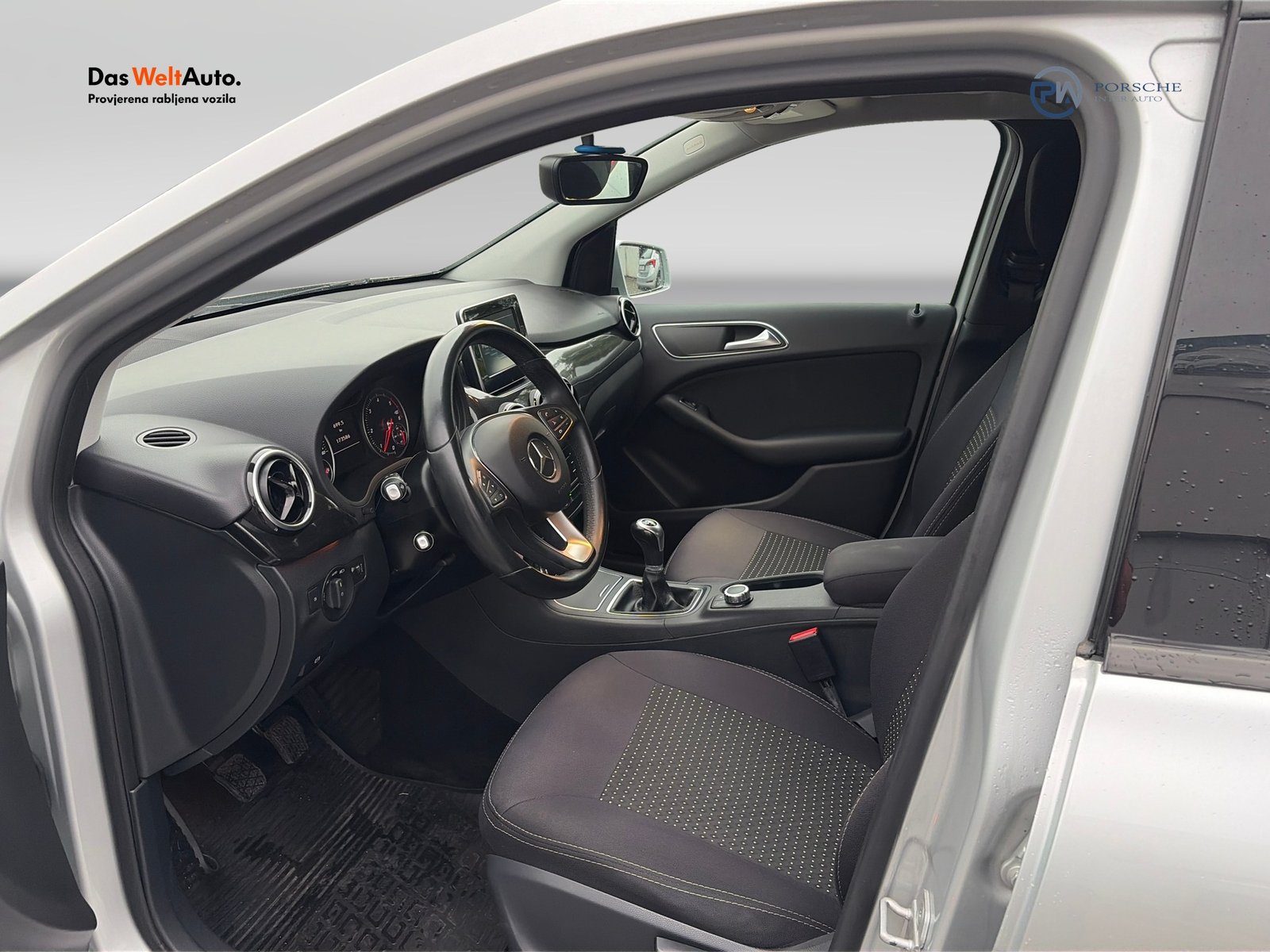 2015 Mercedes-Benz B-klasa — fotografija 9