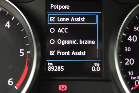 2022 Volkswagen Passat — sličica 22