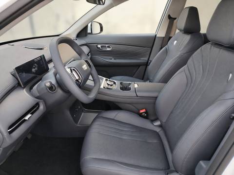 2026 Geely Starray EM-i — sličica 13
