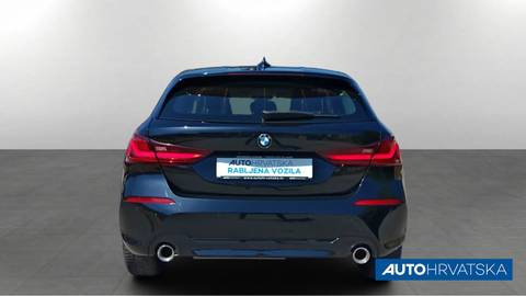 2023 BMW Serija 1 — sličica 6