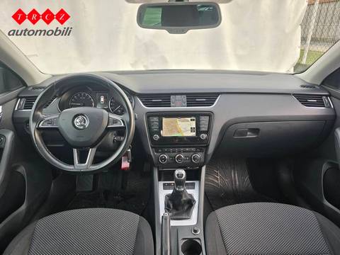 2016 Škoda Octavia — sličica 9