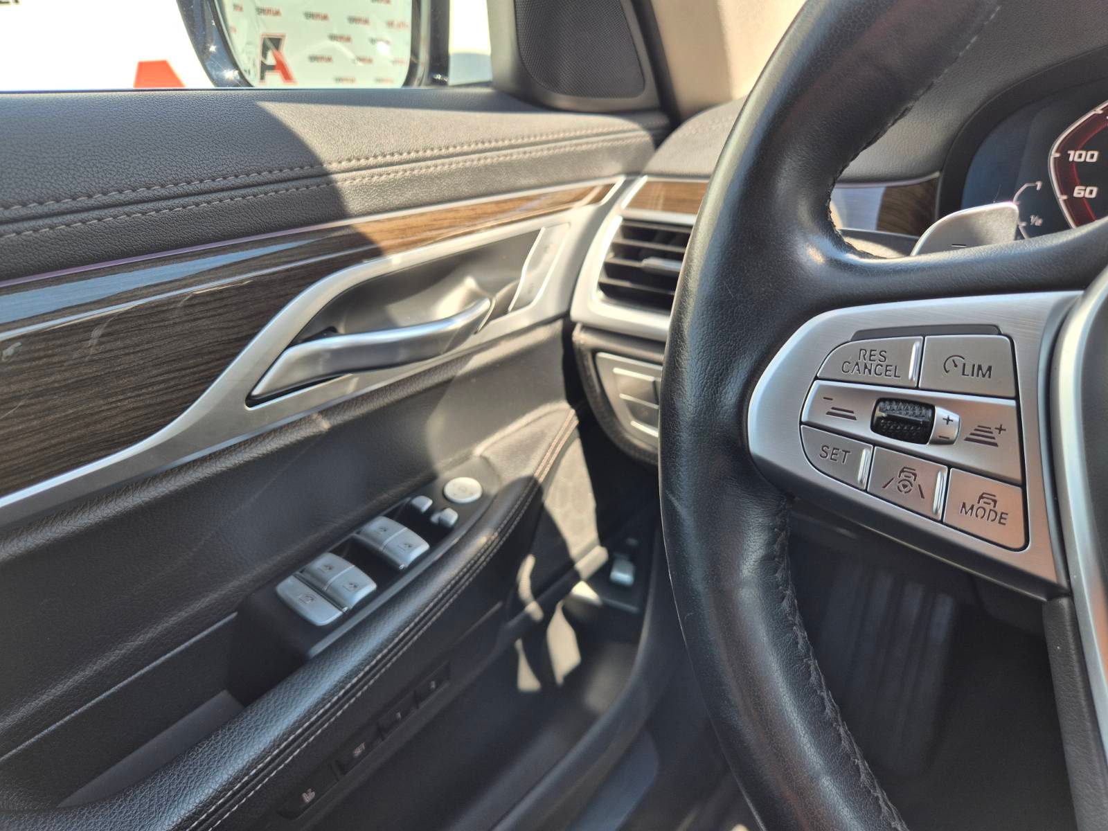 2019 BMW Serija 7 — fotografija 22