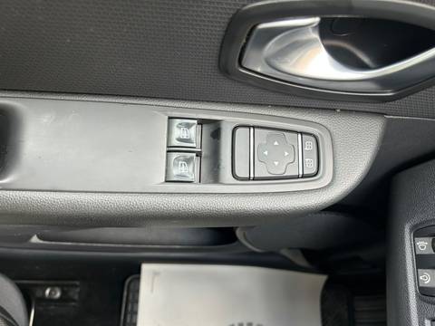 2018 Renault Clio IV — sličica 8
