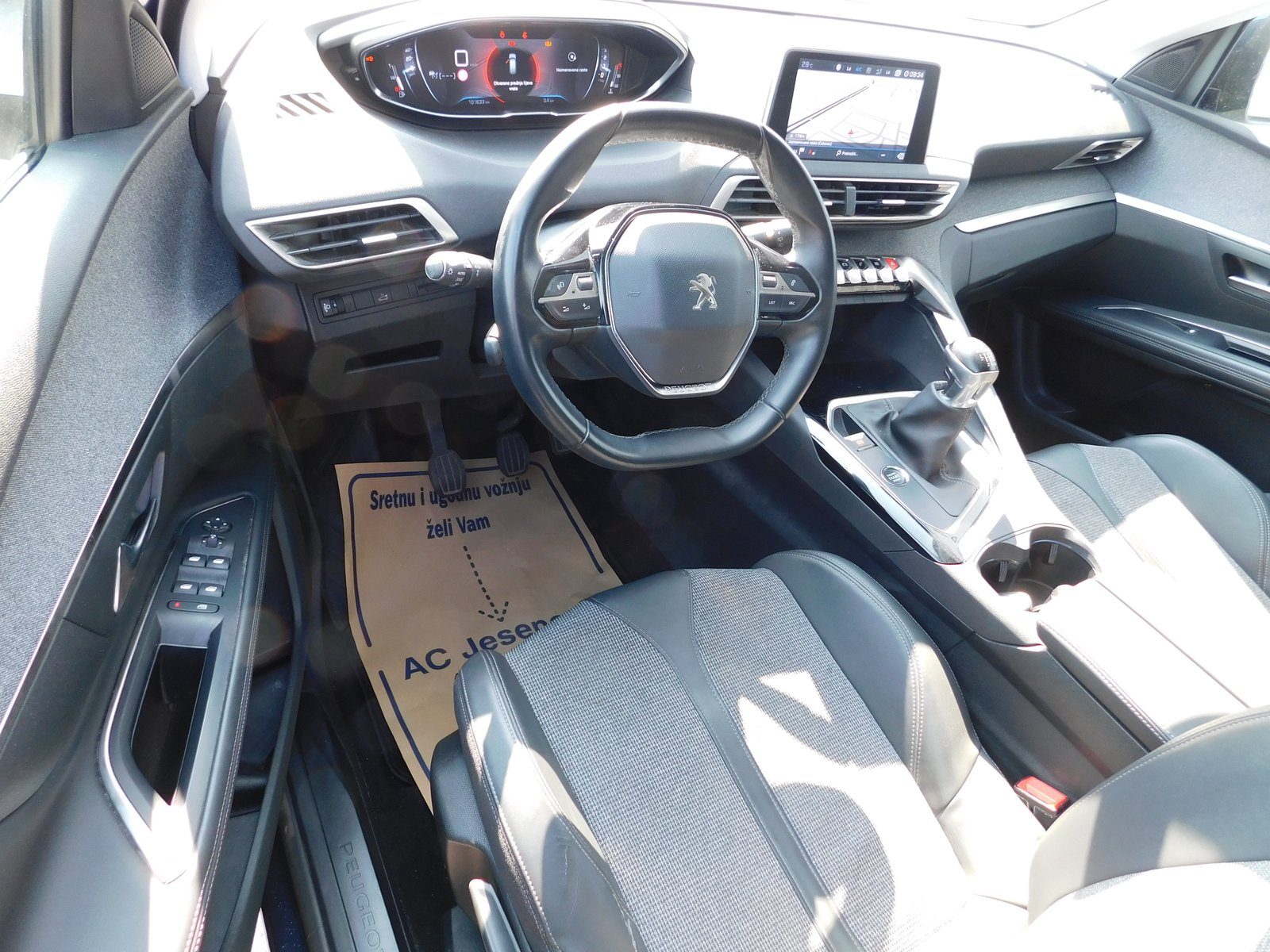 2019 Peugeot 5008 — fotografija 9