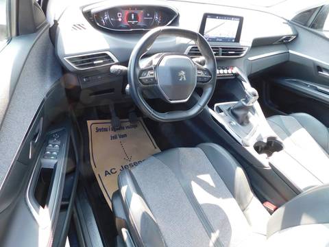 2019 Peugeot 5008 — sličica 9