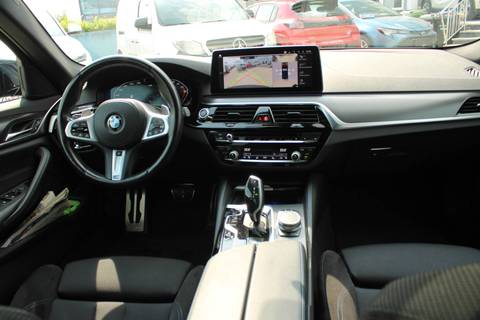 2021 BMW Serija 5 — sličica 16