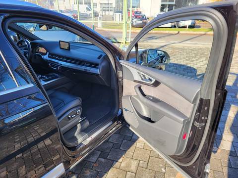 2016 Audi Q7 S line — sličica 21