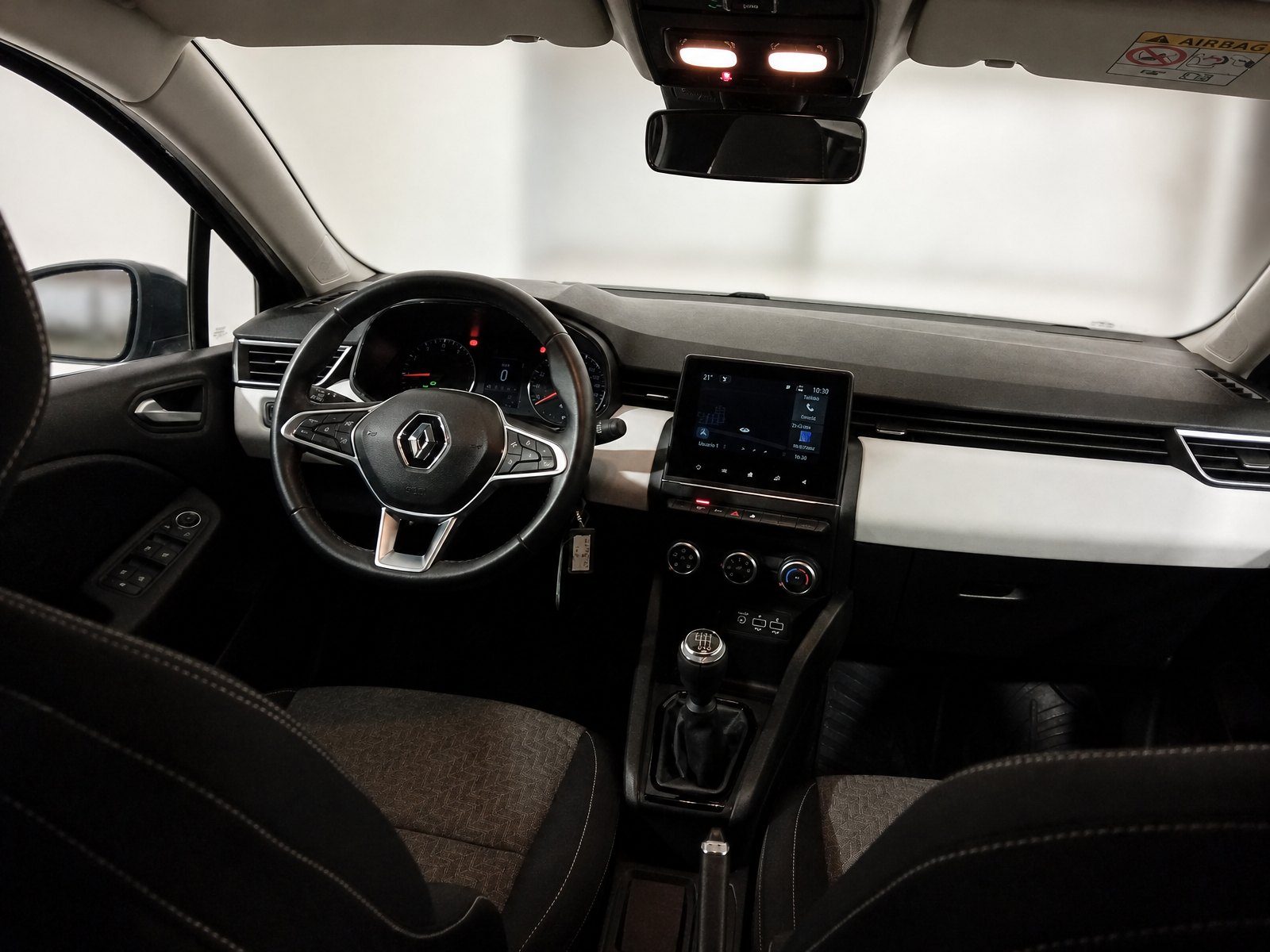2023 Renault Clio — fotografija 21