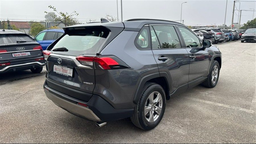 2022 Toyota RAV4 — fotografija 5