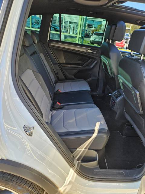 2018 Volkswagen Tiguan R-Line — sličica 25