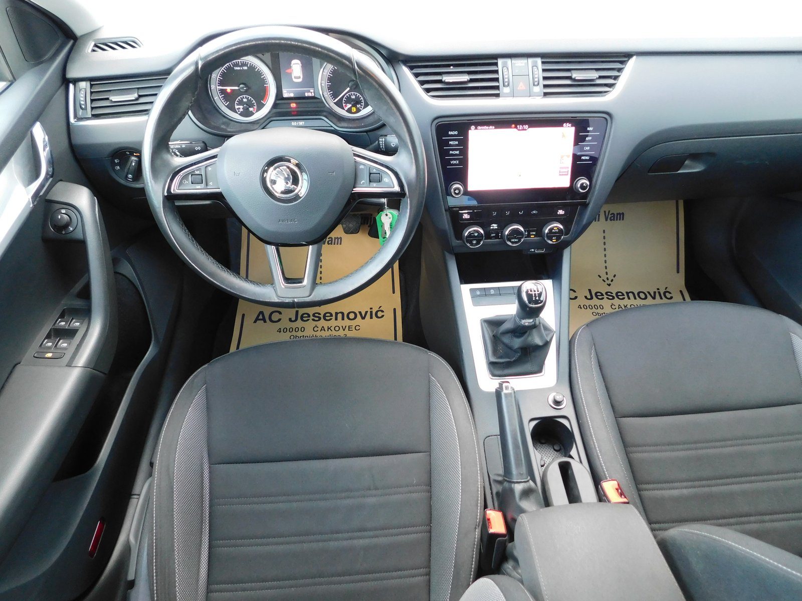2018 Škoda Octavia Combi — fotografija 9
