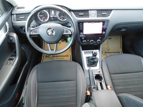 2018 Škoda Octavia Combi — sličica 9