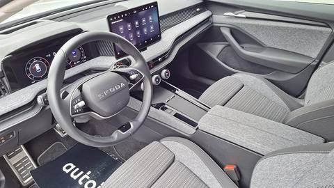 2025 Škoda Superb — sličica 5