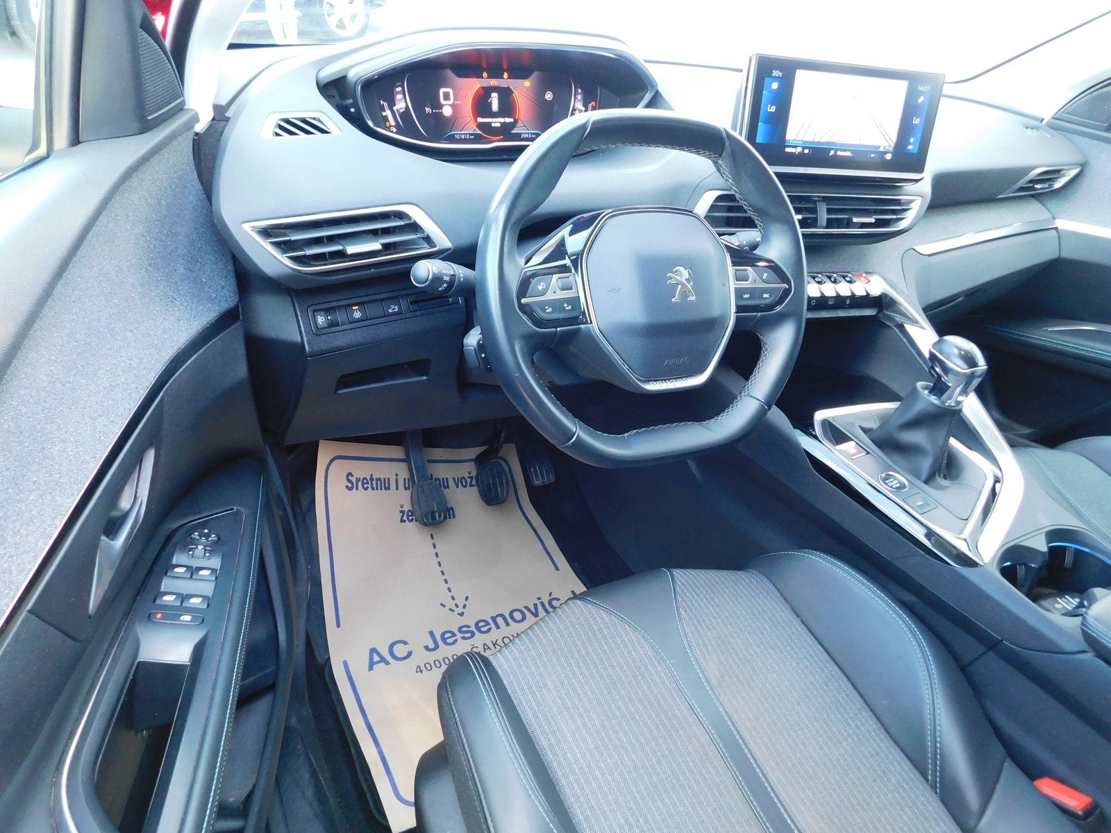 2021 Peugeot 5008 — fotografija 9