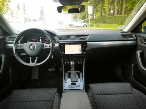 2019 Škoda Superb — sličica 19