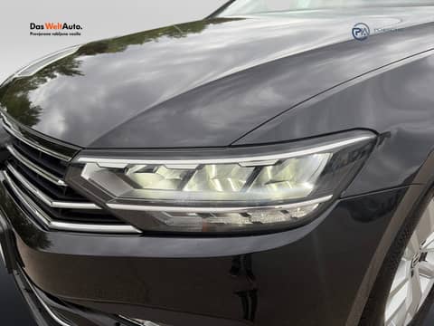 2020 Volkswagen Passat — sličica 20
