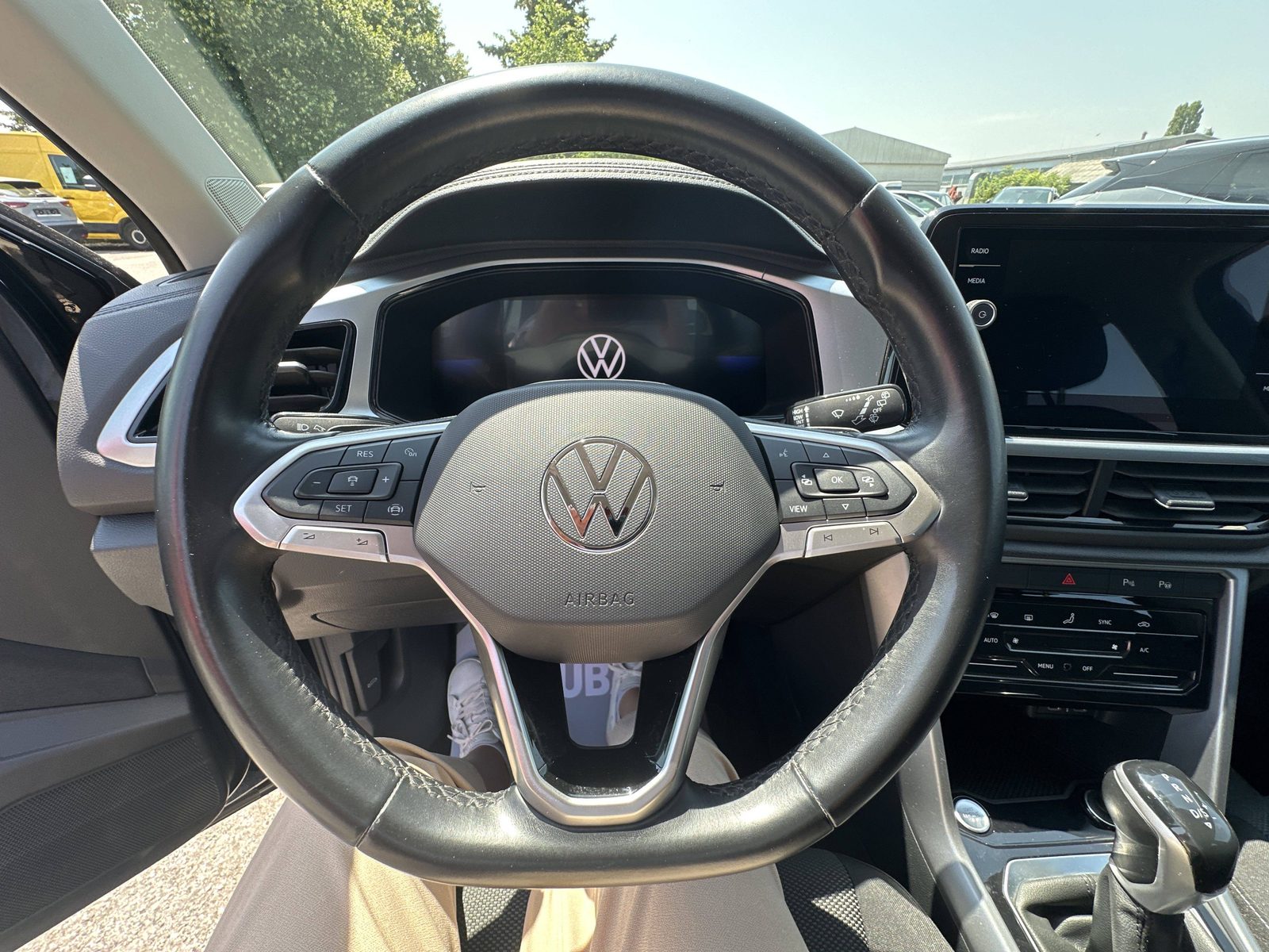 2023 Volkswagen T-Roc — fotografija 26