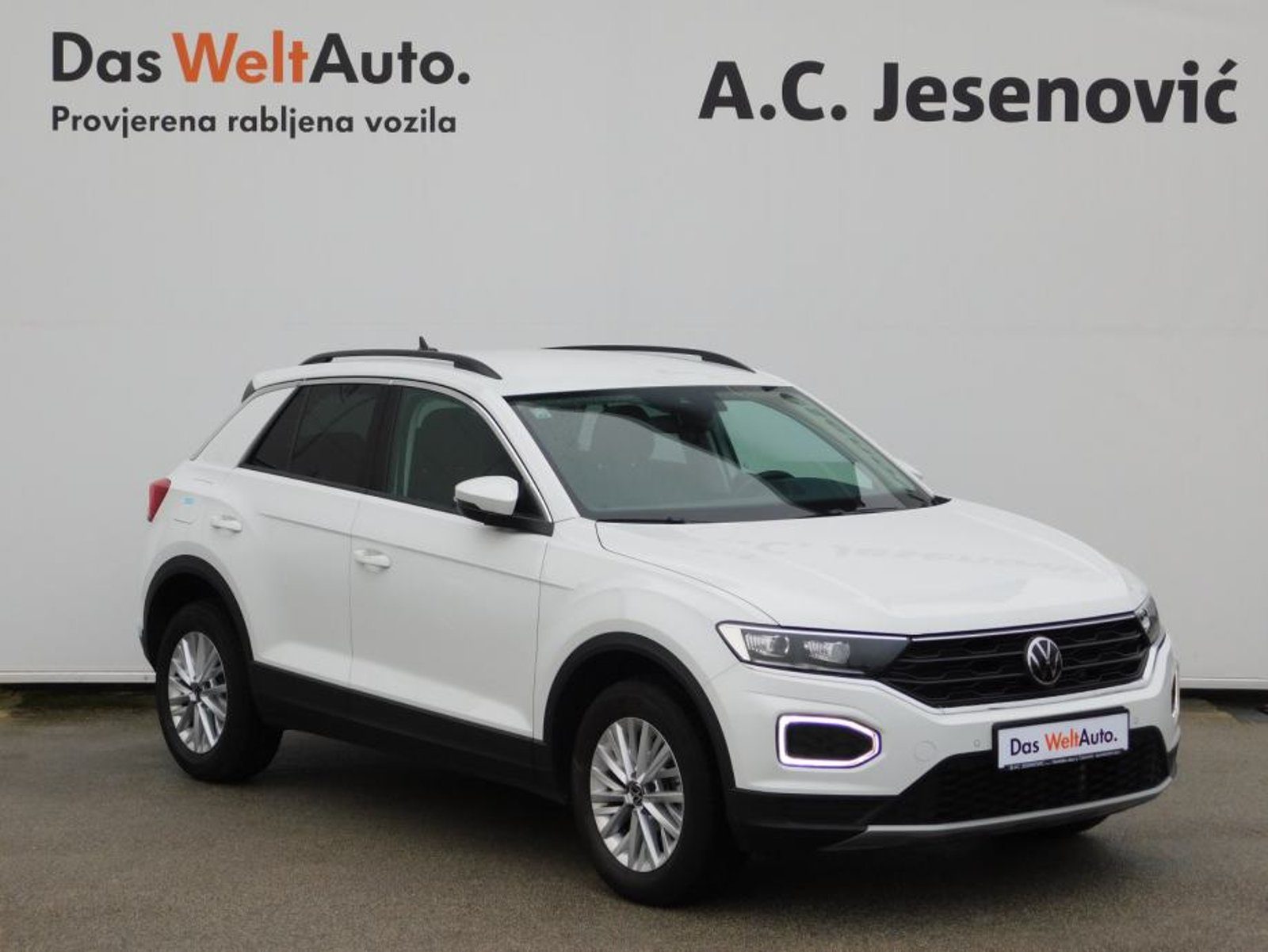 2022 Volkswagen T-Roc — fotografija 3