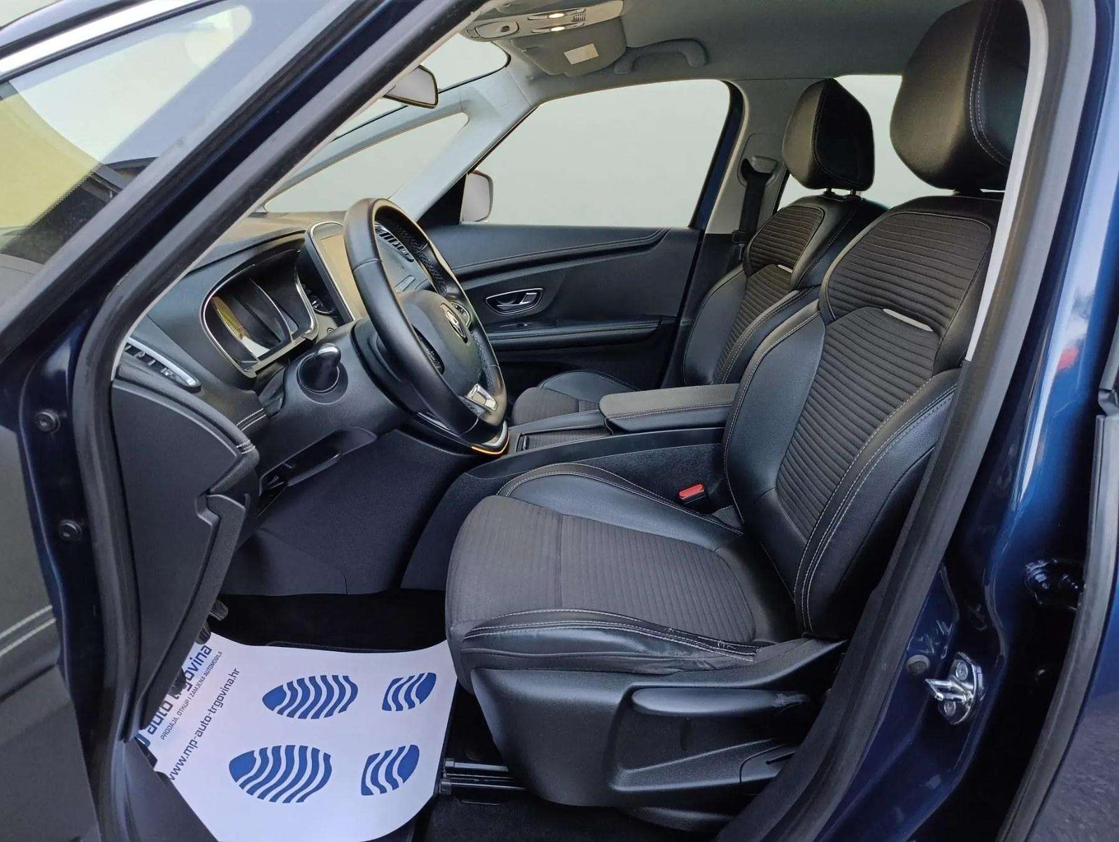 2017 Renault Scenic — fotografija 13