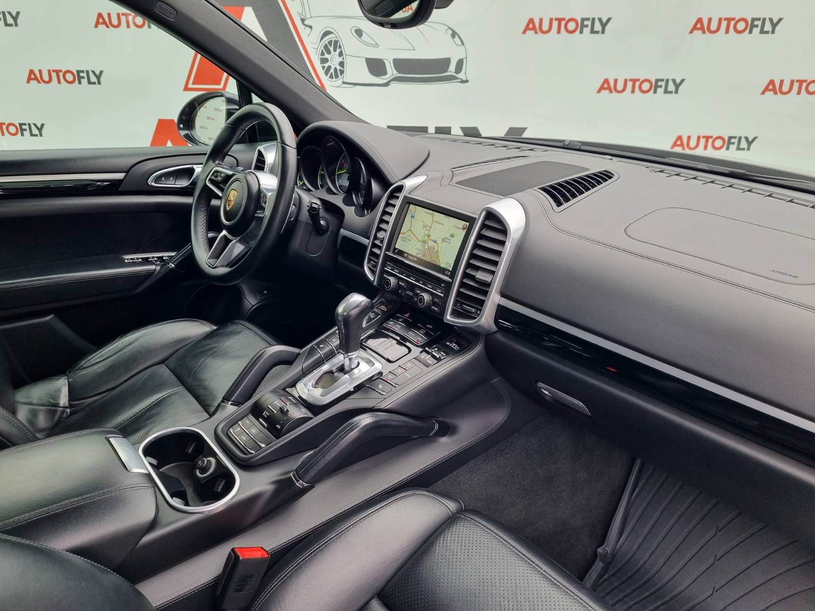 2015 Porsche Cayenne — fotografija 18
