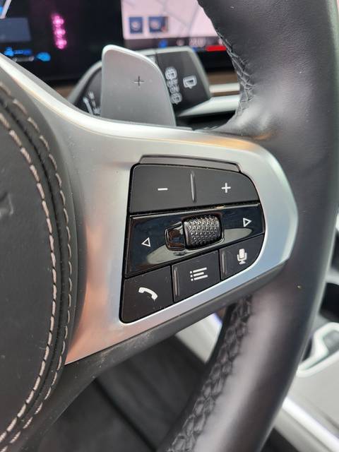 2023 BMW X5 M Sport Pro — sličica 16
