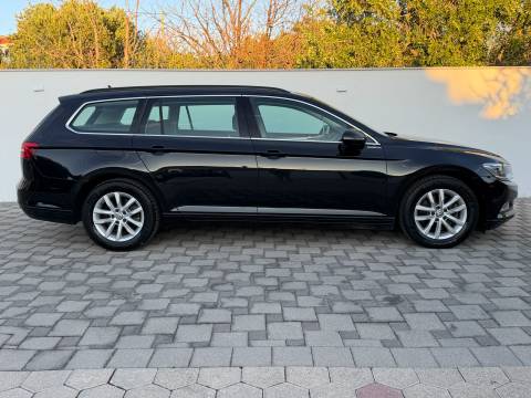 2019 Volkswagen Passat — sličica 8