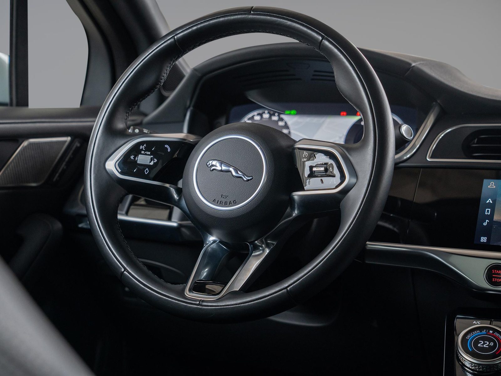 2024 Jaguar I-Pace — fotografija 24