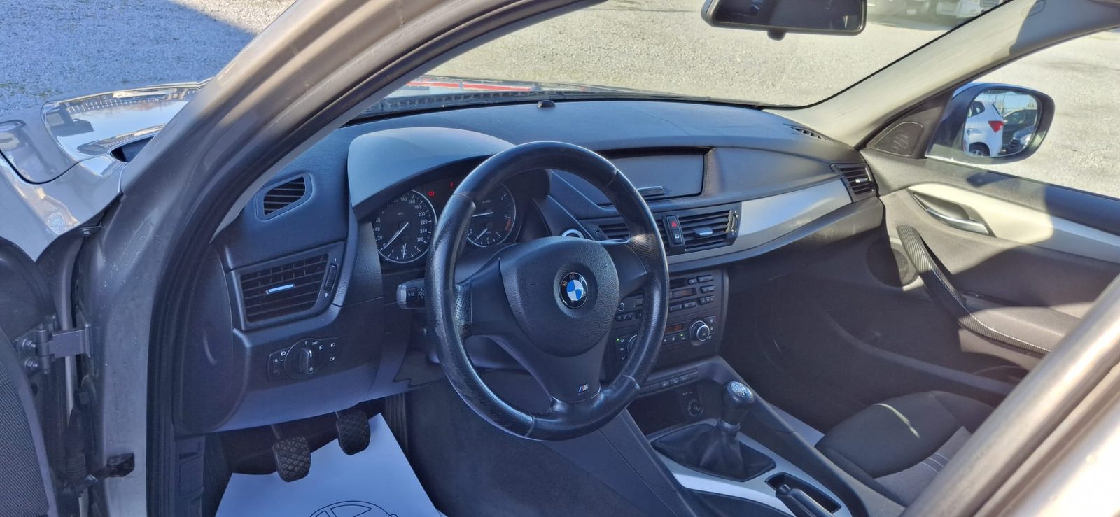 2011 BMW X1 — fotografija 9