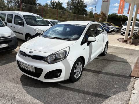 2014 Kia Rio — sličica 2