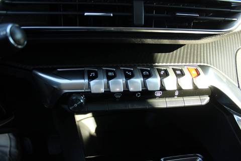 2022 Peugeot 3008 — sličica 18