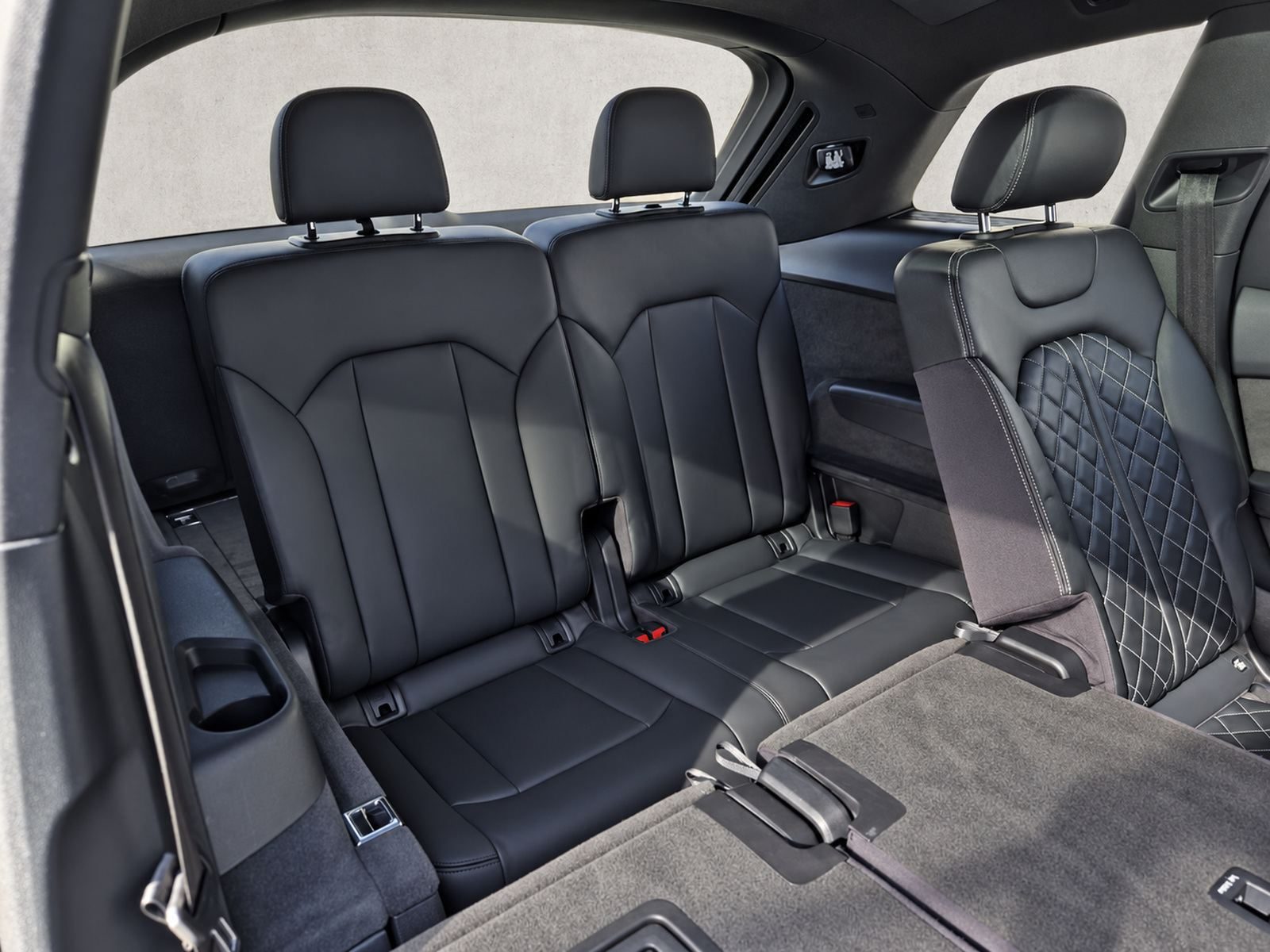 2017 Audi Q7 S line — fotografija 20