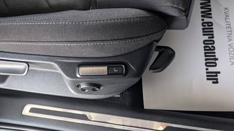 2023 Volkswagen Tiguan — sličica 23