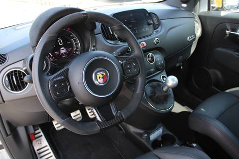 2023 Abarth 695 — sličica 13