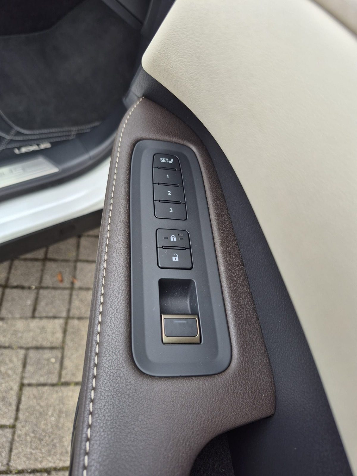 2025 Lexus RX 450h — fotografija 23