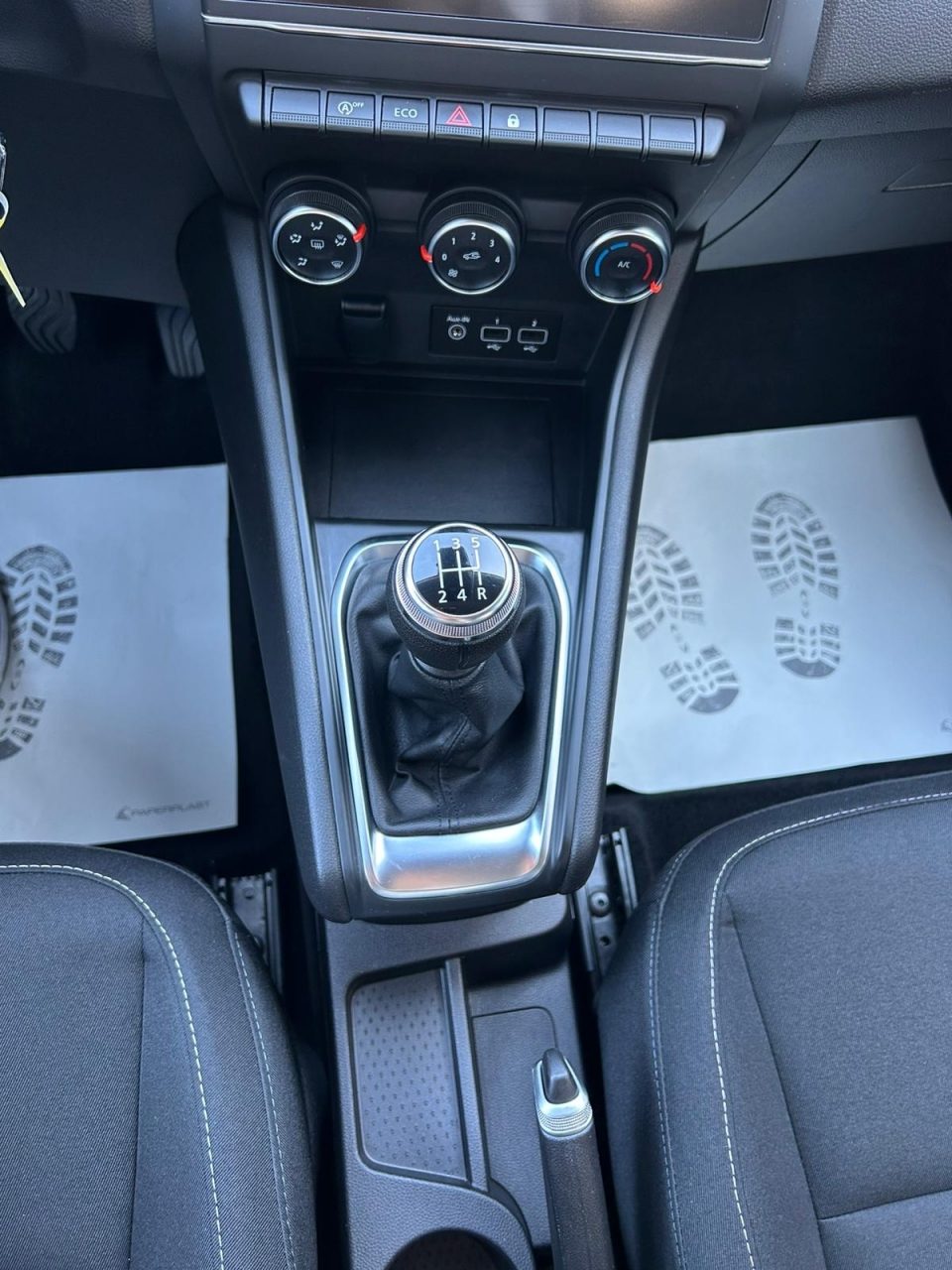 2020 Renault Captur — fotografija 13