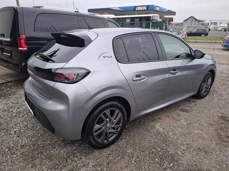 2022 Peugeot 208 — fotografija 4