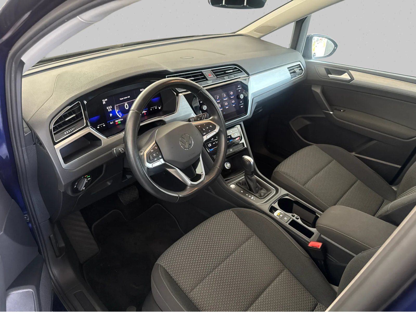2024 Volkswagen Touran — fotografija 11