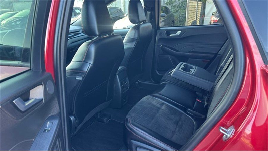 2023 Ford Kuga — fotografija 24