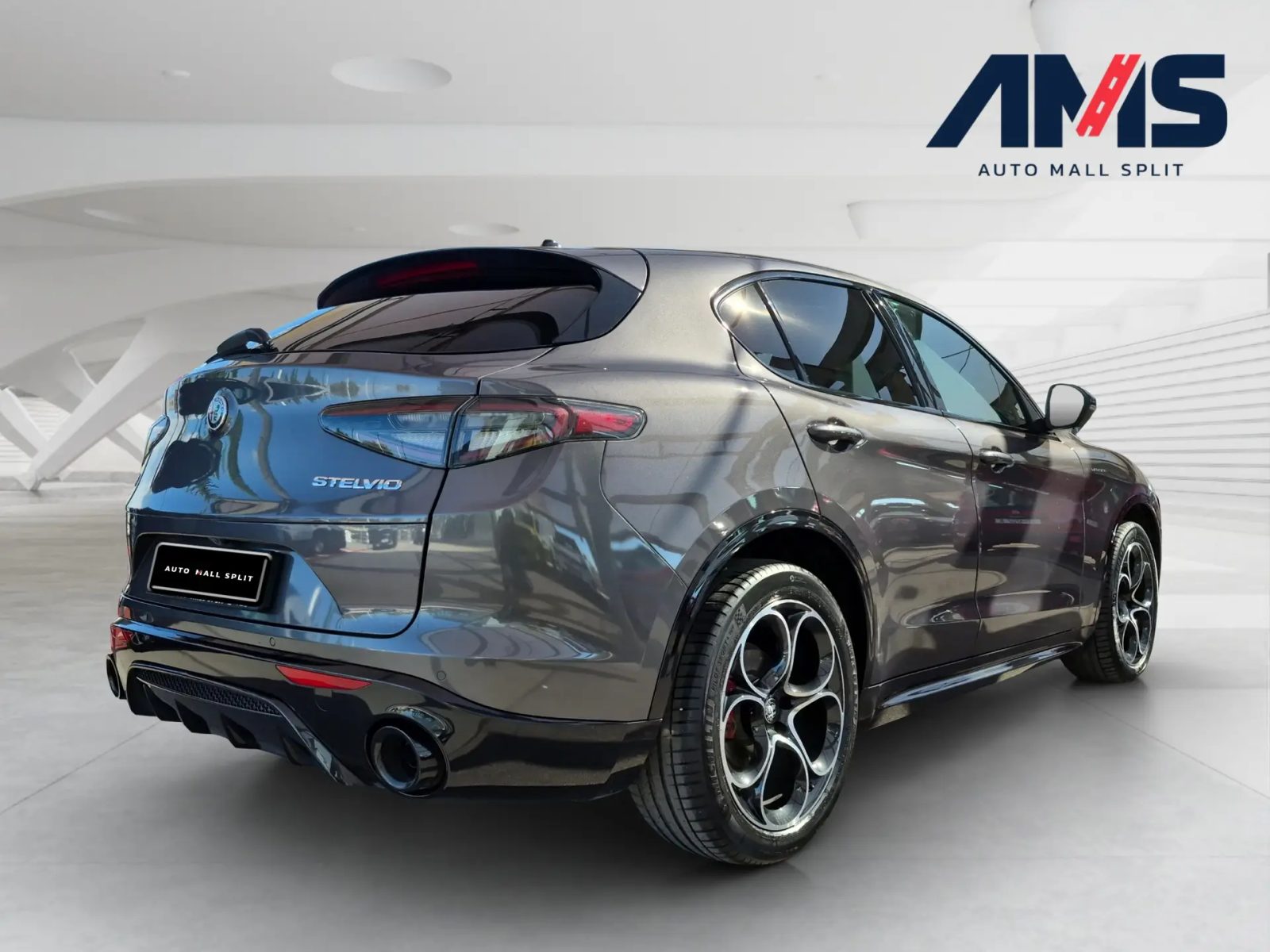 2024 Alfa Romeo Stelvio — fotografija 5